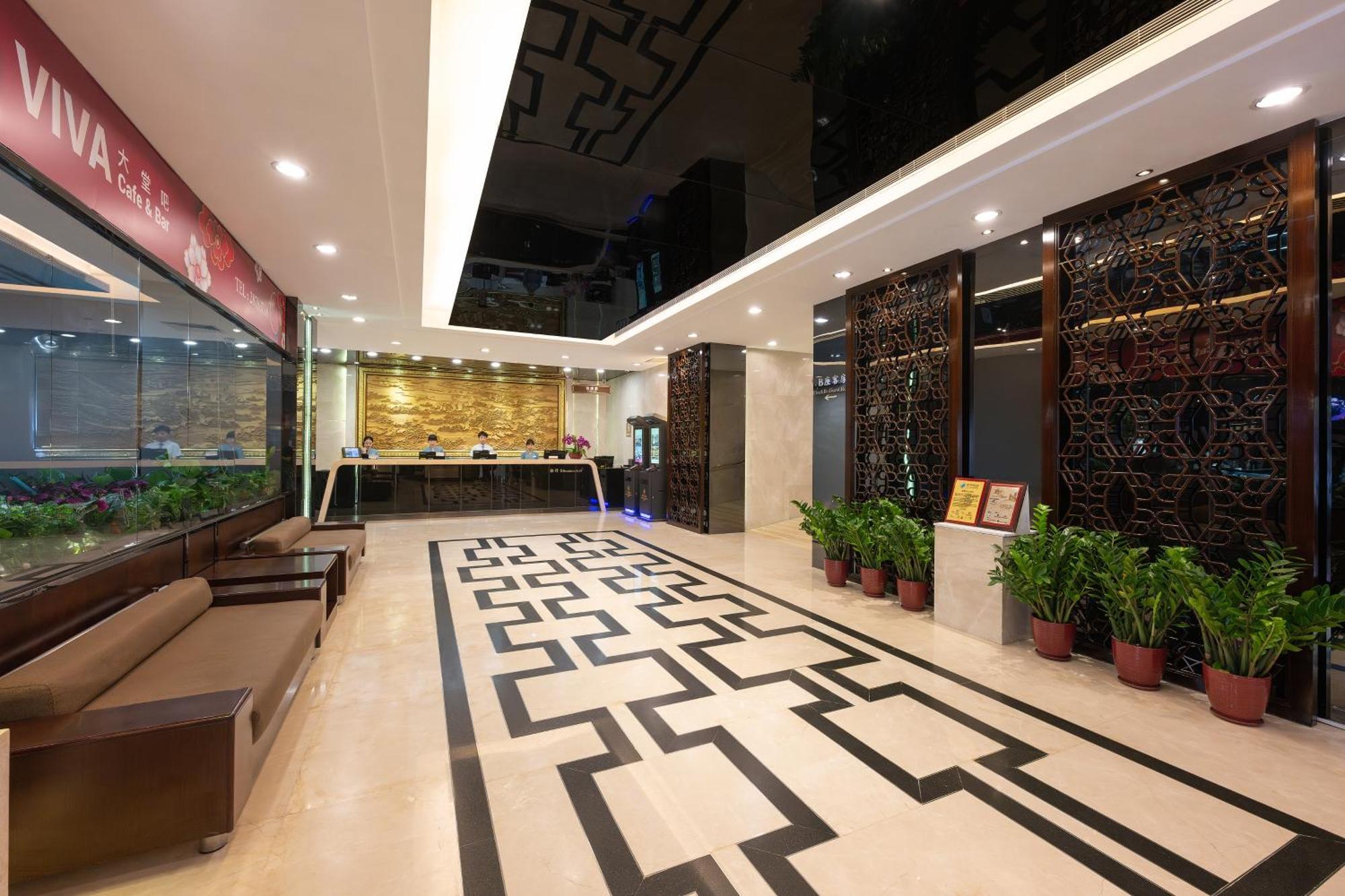 Hotel Beverly Plaza Макао Екстериор снимка